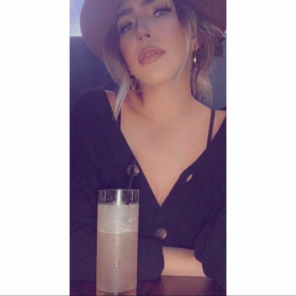 Meet your Posher, Nicole